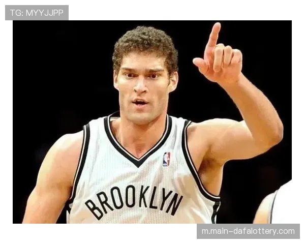 字母哥单节爆发砍下15分4篮板 助力球队追平18分差距 字母哥单节爆发砍下15分4篮板 助力球队追平18分差距